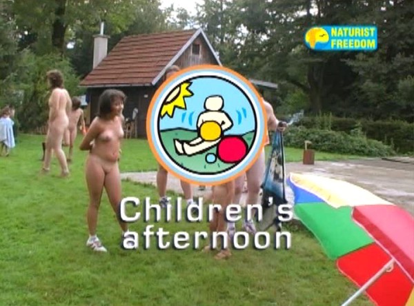 Childrens afternoon-Family Nudism