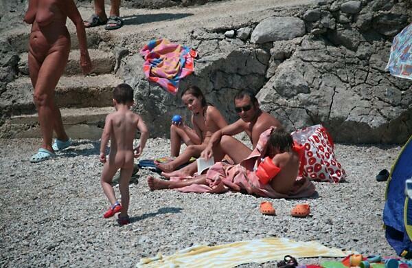 nudebeaches family images