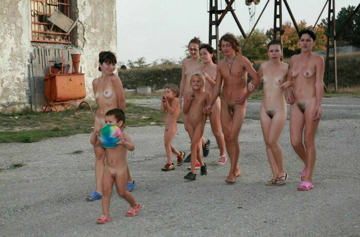 family nudist pics