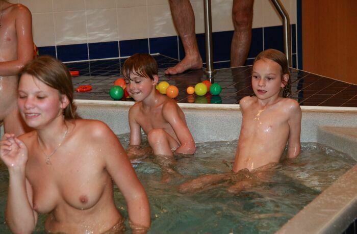 NEW Purenudism 2014-Nudist Family Events Pictures [Pool Shower and Spa]
